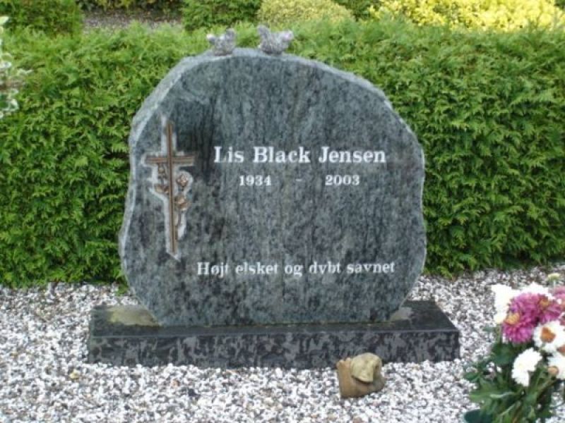 Lis Black Jensen.jpg